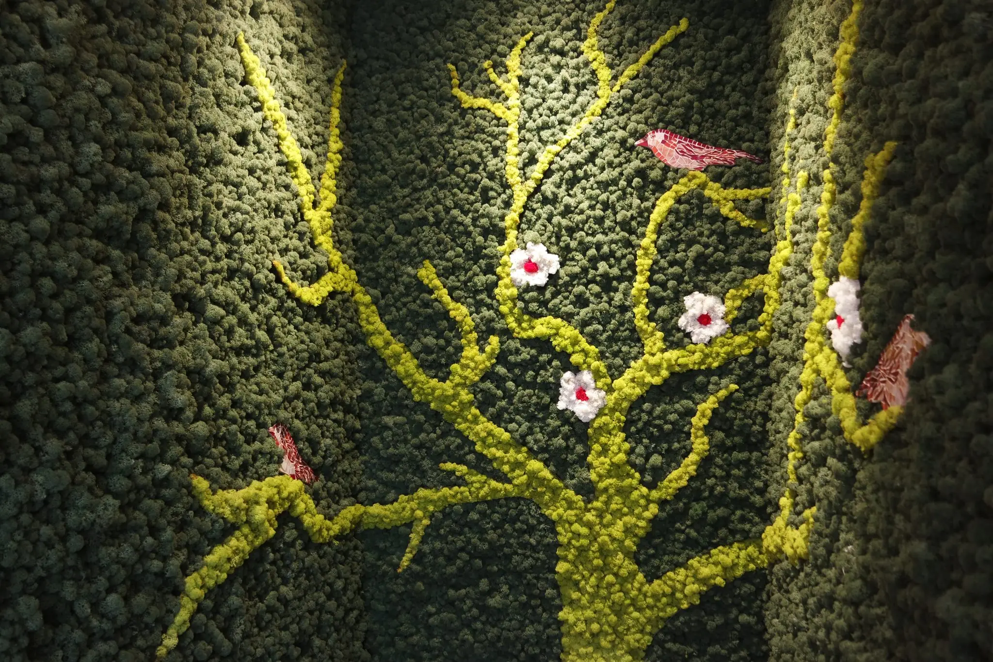 Cumhurbaşkanlığı şoklanmış yosun duvar tasarımı ve kurumsal dikey peyzaj.